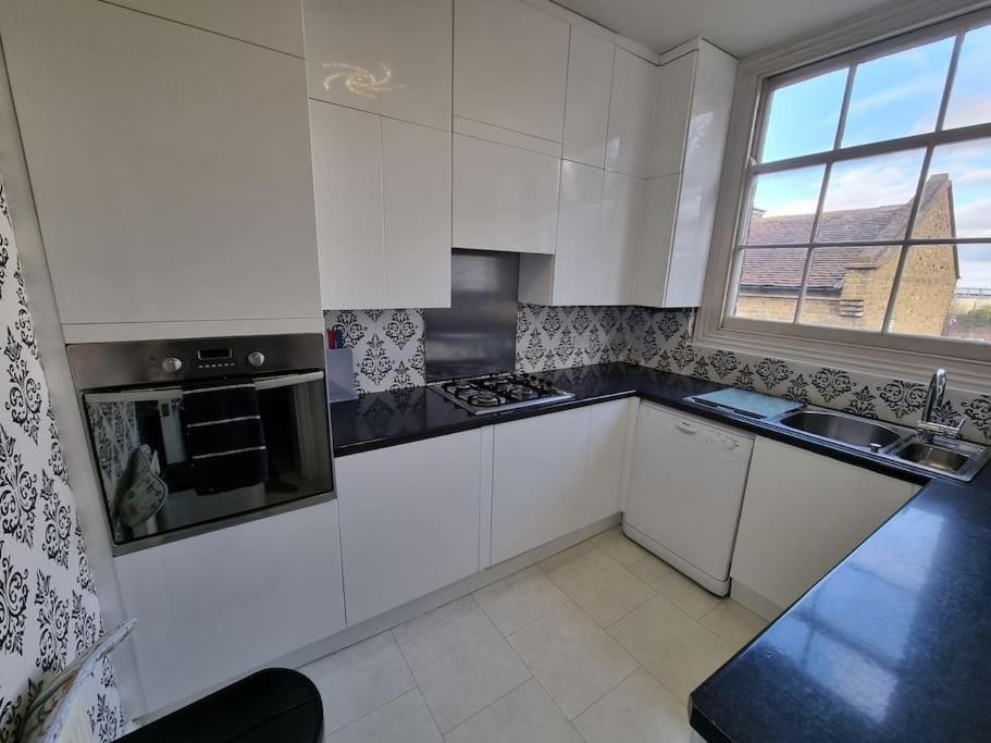 Beautiful Apartment In The Heart Of Rochester Рочестер Экстерьер фото