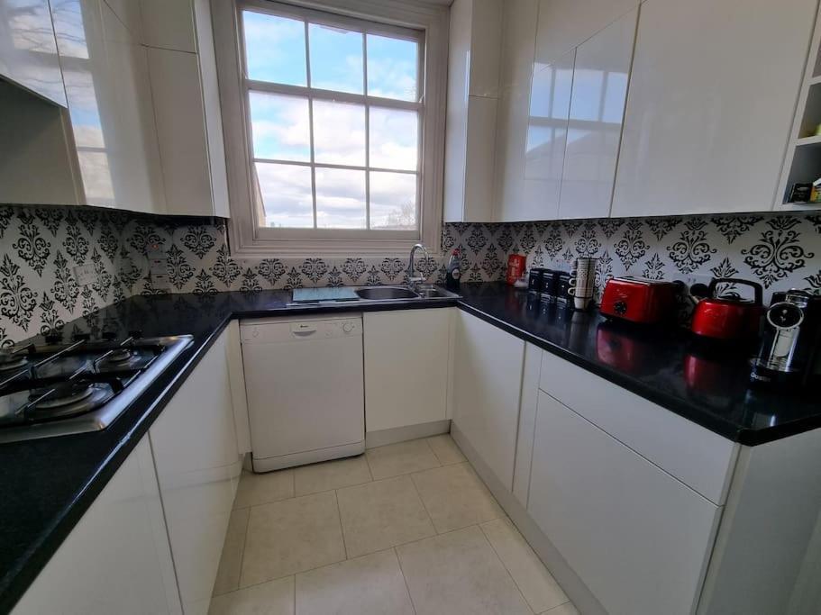 Beautiful Apartment In The Heart Of Rochester Рочестер Экстерьер фото